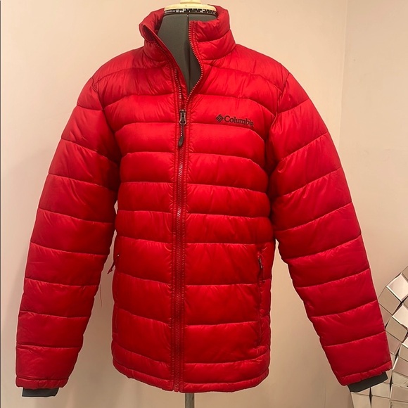 Columbia men’s Red Puffer Jacket like NEW - Picture 2 of 10
